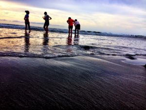 象潟海水浴場の夕方